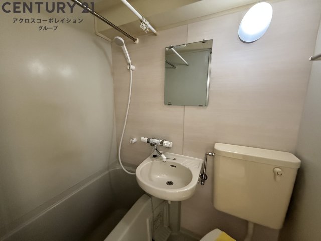 洗面設備　浴室に洗面台があります