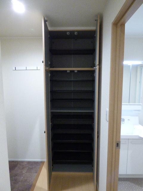 玄関　明るい玄関です