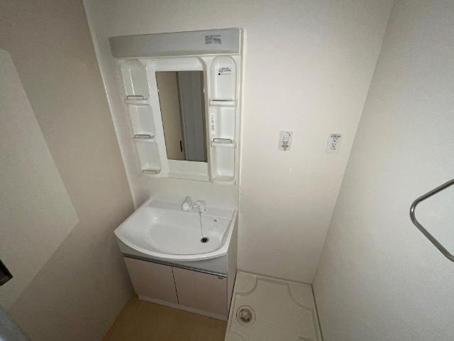 洗面設備　洗髪洗面化粧台