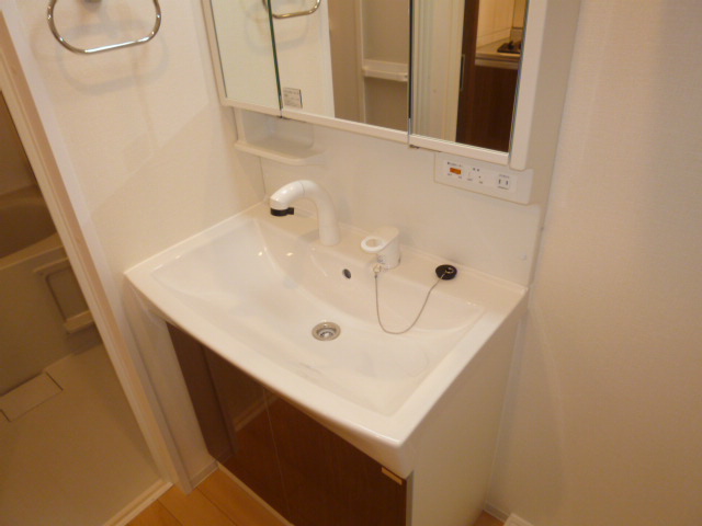 洗面設備　洗髪洗面化粧台