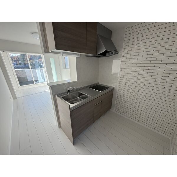 キッチン　同シリーズ物件のモデルルームになります※現況優先