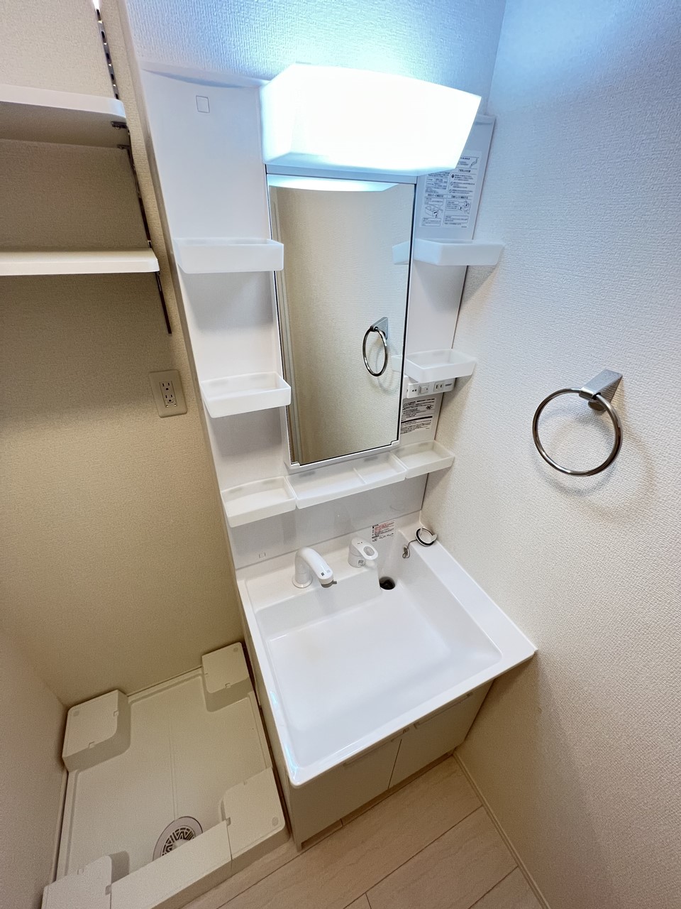 洗面設備　同施工物件内装写真