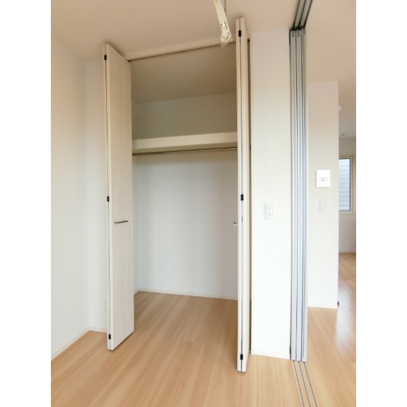 収納　図面と現状に相違がある場合には現状を優先