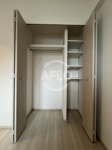 収納　スプランティッド新大阪キャトル　クローゼット