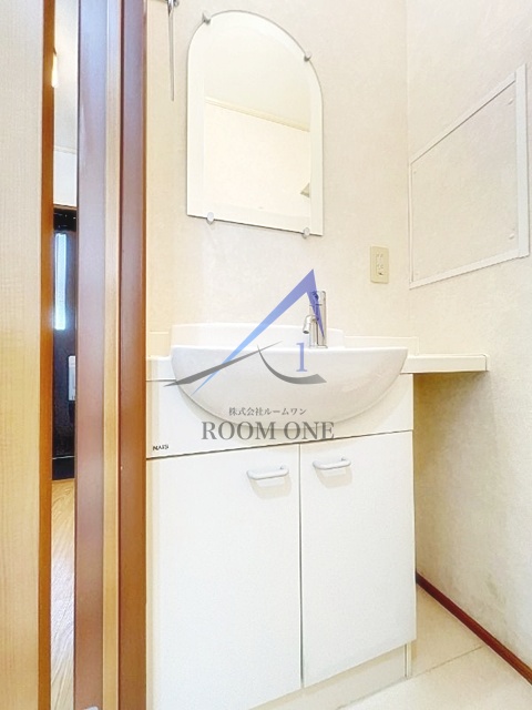 洗面設備　独立洗面台です。