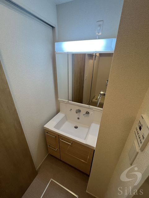 洗面設備　同仕様