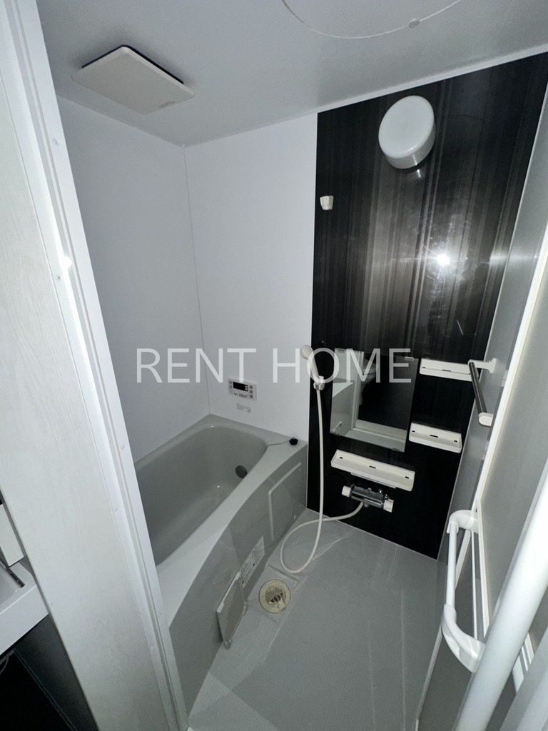 バス・シャワールーム　追い焚き機能付きです