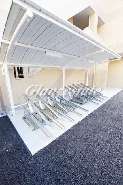 駐車場　☆敷地内駐輪場完備☆