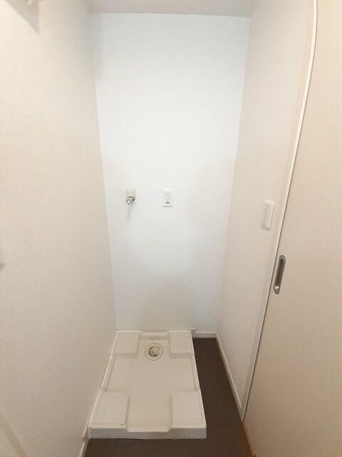 その他設備　洗濯機置場