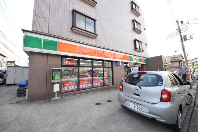 コンビニ　サンクス鶴ヶ峰店（コンビニ）まで499m