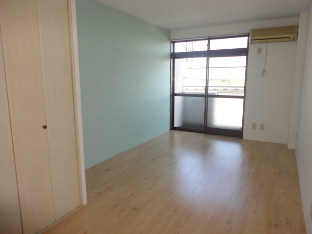 居室・リビング　参考写真反転タイプ