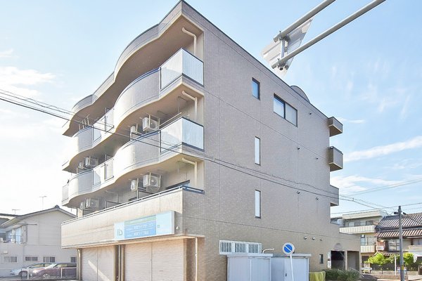 建物外観　オートロック物件です