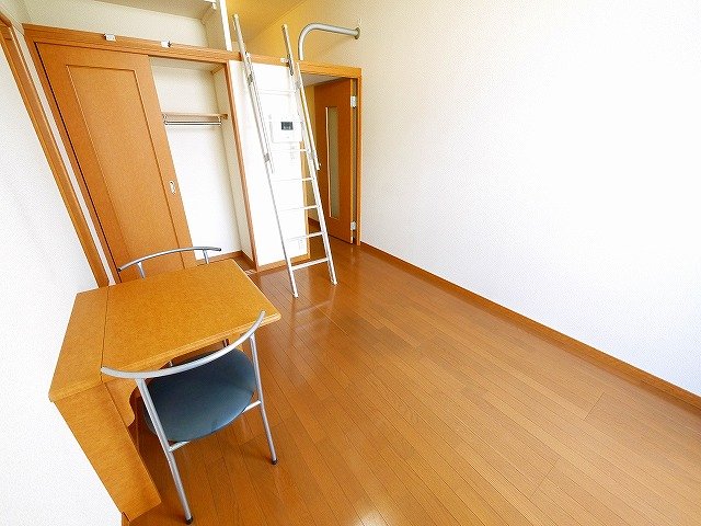 その他部屋・スペース　広くて明るい寝室