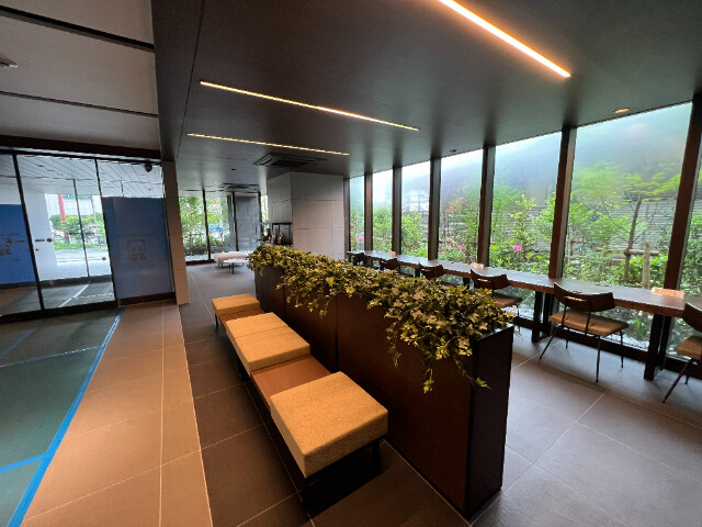 エントランス　エントランス