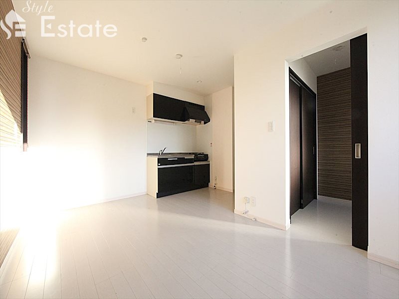 居室・リビング　内装