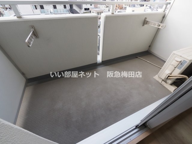 バルコニー　同仕様写真となります。