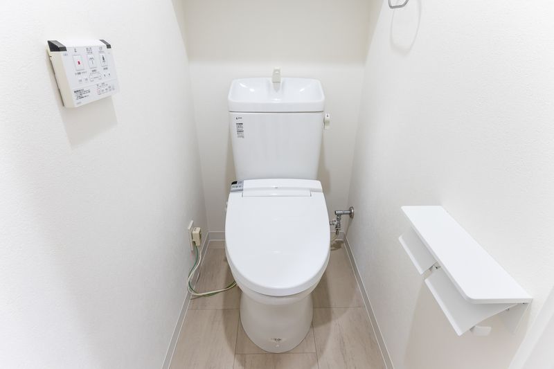 トイレ　別タイプ部屋　参考写真です