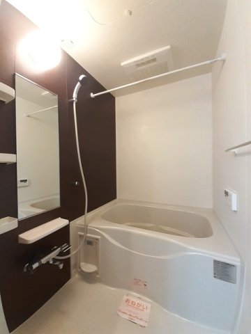 バス・シャワールーム　日々の疲れを癒すお風呂付です