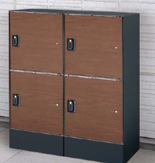 エントランス　宅配ボックス付き