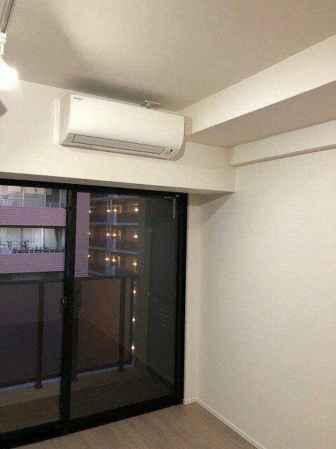 居室・リビング　個人の部屋や寝室として使える洋室です