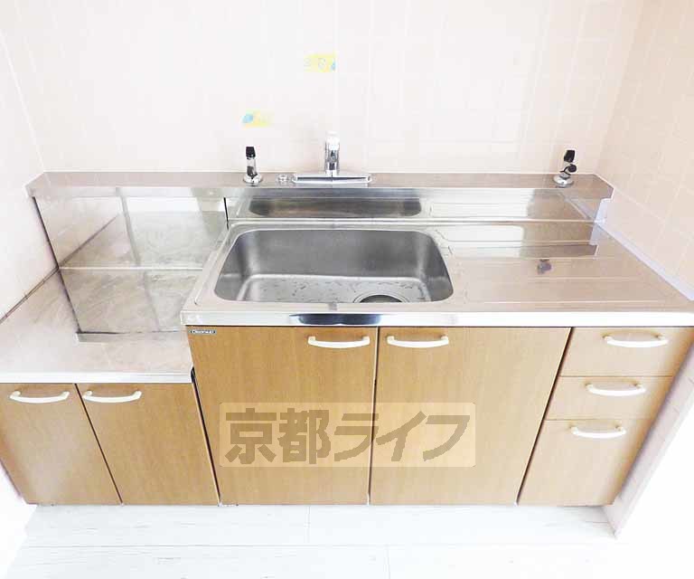 キッチン　広々使えます。