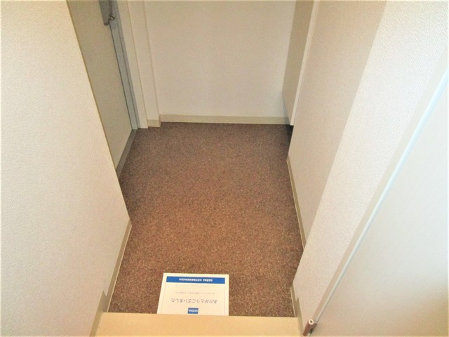 玄関　別号室の参考写真になります。