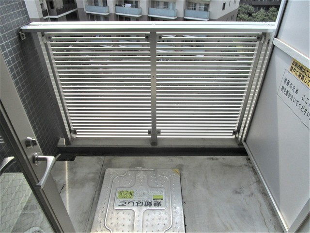 バルコニー　別号室の参考写真になります。