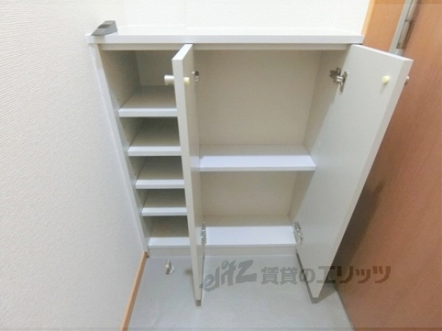 収納　下駄箱