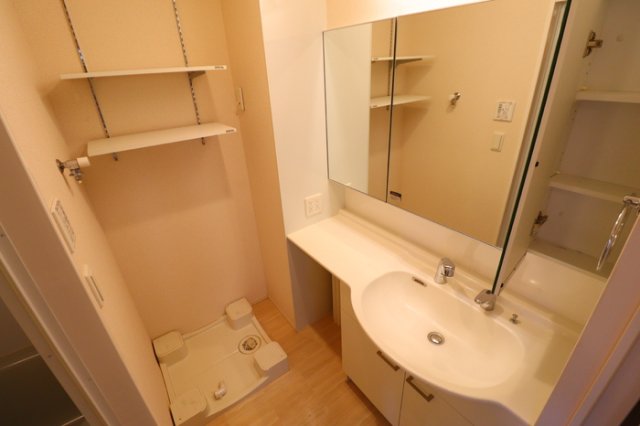 洗面設備　洗面室