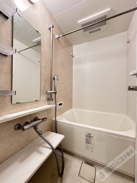 バス・シャワールーム　雨の日も安心な浴室乾燥機