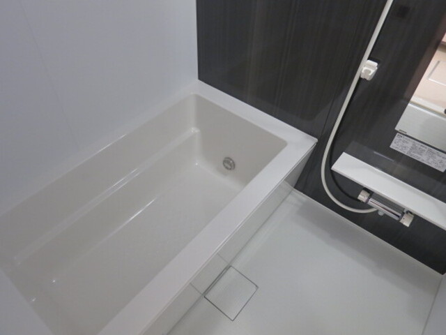 バス・シャワールーム　バスルーム