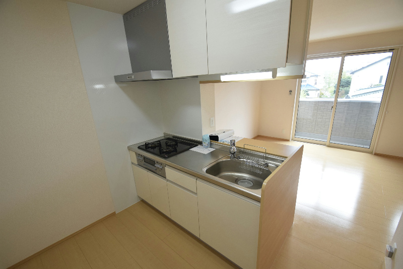 キッチン　間取り反転タイプ