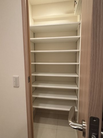 収納　別部屋参照