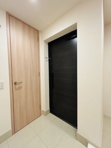 玄関　別部屋参照