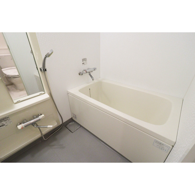 バス・シャワールーム　お風呂で日々の疲れを落としましょう