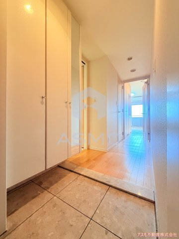 玄関　同マンション別部屋参考写真