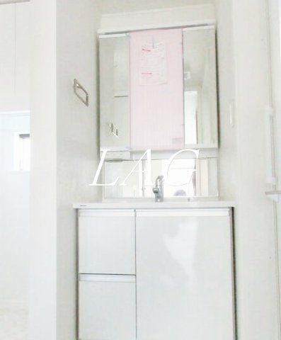 洗面設備　洗面台です。