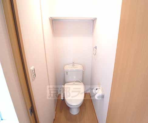 トイレ　ウォシュレット付きトイレです。