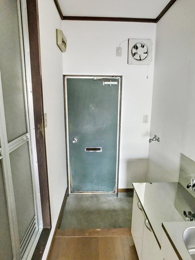 玄関　※他室参照