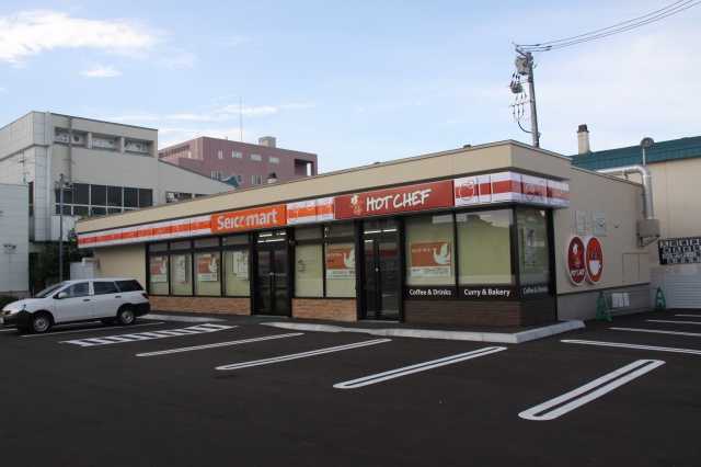 コンビニ　セイコーマート豊平3条店（コンビニ）まで334m