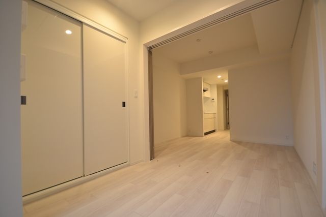 居室・リビング　反転タイプ