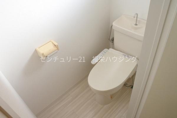 ＪＲ片町線 徳庵駅 徒歩9分 3階建 築33年のトイレ写真