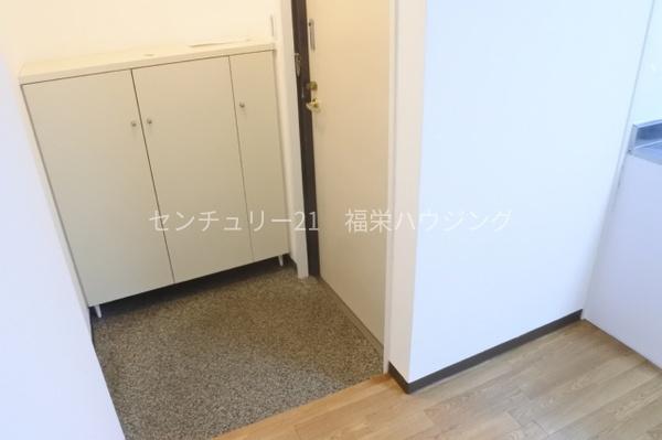 ＪＲ片町線 徳庵駅 徒歩9分 3階建 築33年の玄関写真