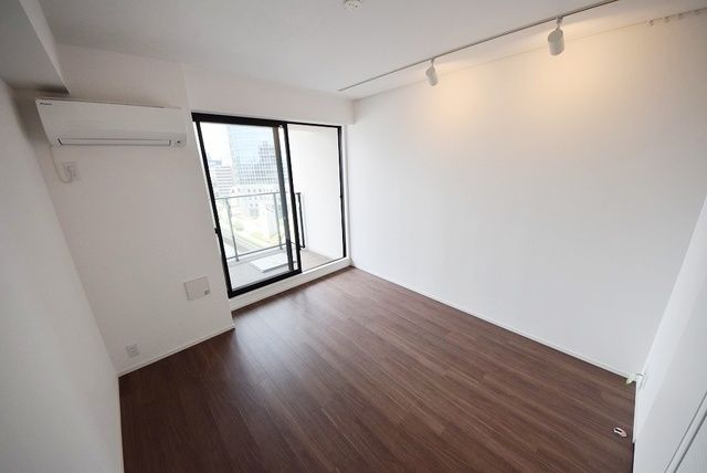 居室・リビング　洋室7.0帖の明るい部屋