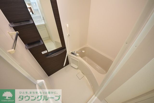 バス・シャワールーム　同タイプの写真となりますので、実際とは異なります