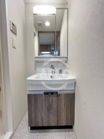 洗面設備　プレサンス南堀江ザ・センス　独立洗面台