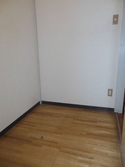 その他設備　★3帖の納戸・荷物が沢山しまえます★