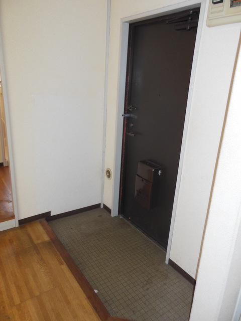 玄関　★広い玄関スペースです★