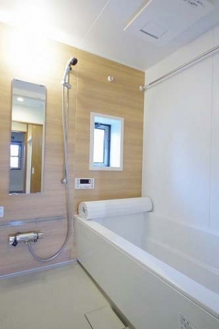 バス・シャワールーム　追焚・浴室乾燥付き
