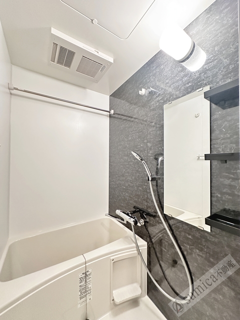 バス・シャワールーム　雨の日も安心な浴室乾燥機完備